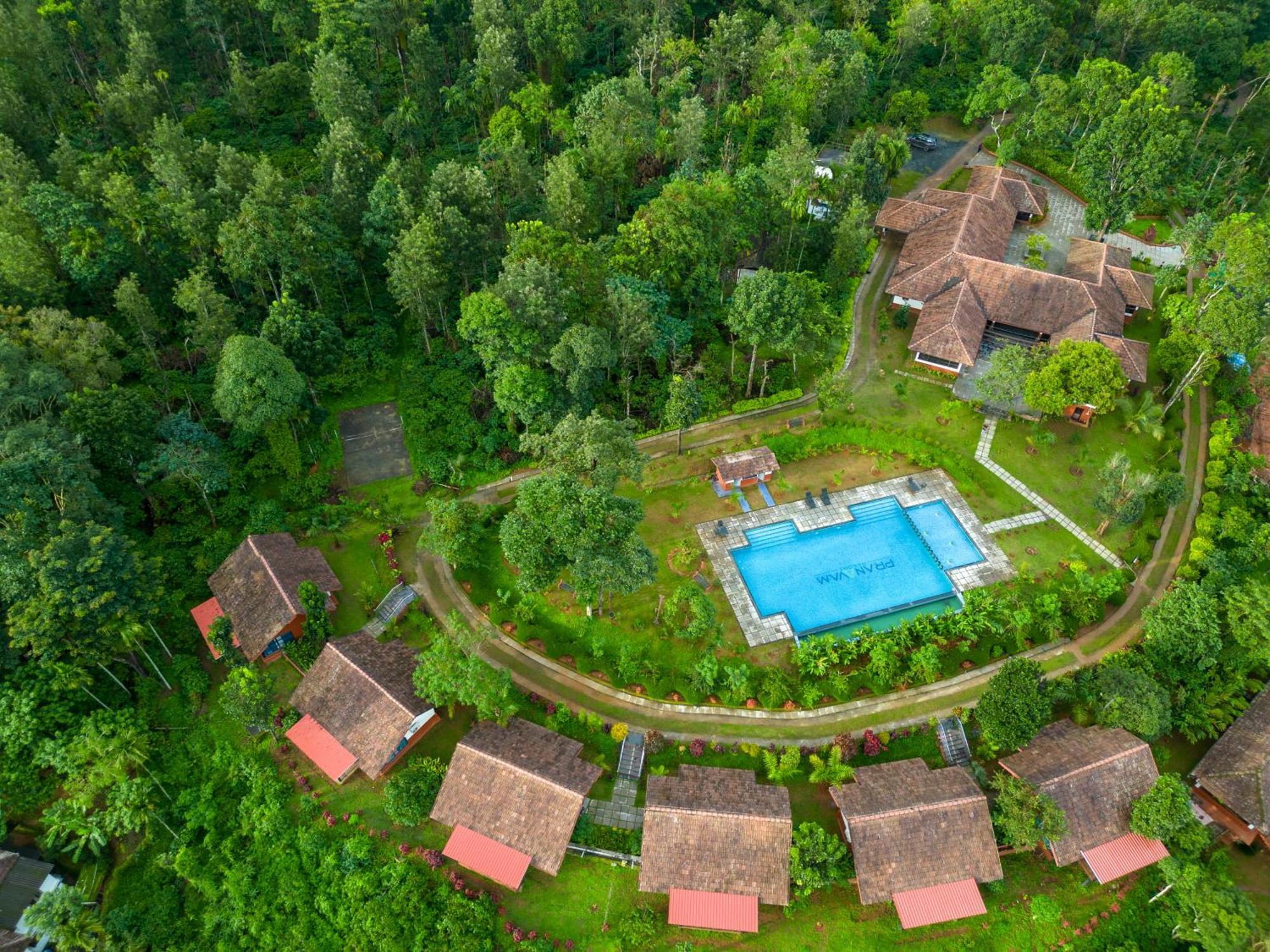 Pranavam Resort & Spa Tariyod Exterior foto