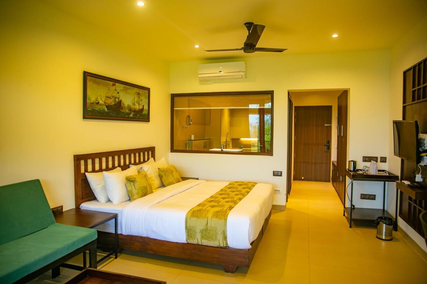 Pranavam Resort & Spa Tariyod Exterior foto