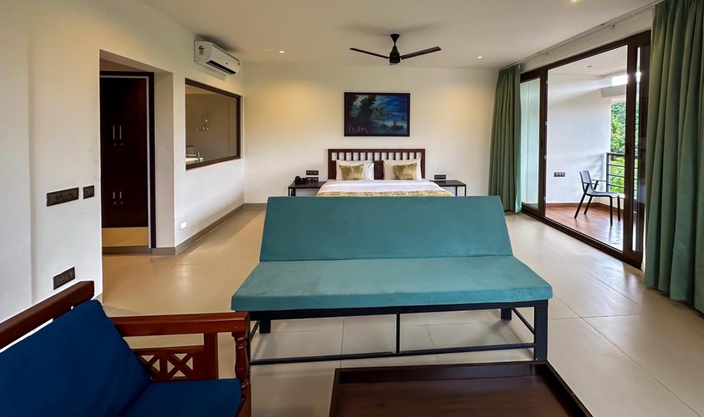 Pranavam Resort & Spa Tariyod Exterior foto